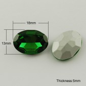 Cabochon sticla oval 18x13mm verde smarald mediu cu spate bombat (1buc)