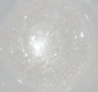 Cristale Bohemia rotunde 3mm alb opac cu irizatii (03000/28701) - cca 100buc