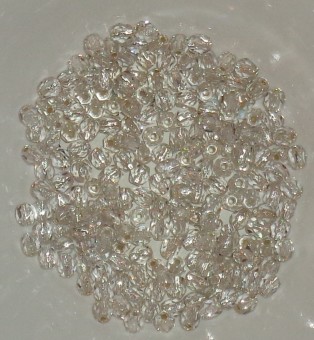 Cristale Bohemia rt. 4mm alb tr. cu miez arg. (00030/81800) - 50buc