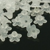 Margele acril floricele alb inghetat 10x5mm - 250buc (p. promo)