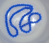 Margele sticla bicon fatetate 4mm albastru mediu translucid - cca 94 buc