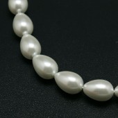Perle sticla lacrimi albe 13x9mm - sirag cca 30buc (p. promo)